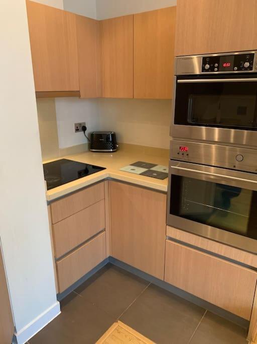 Stunning 2 Bed Flat! Centrally Located In London, Uk! Exterior foto