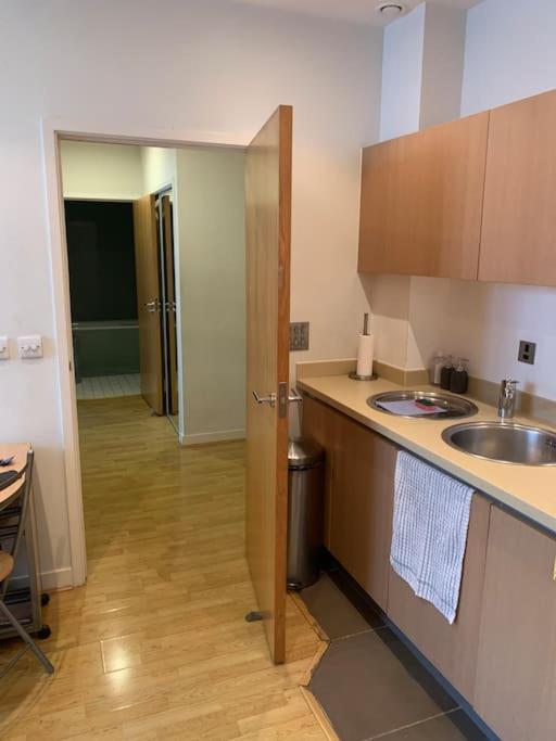 Stunning 2 Bed Flat! Centrally Located In London, Uk! Exterior foto